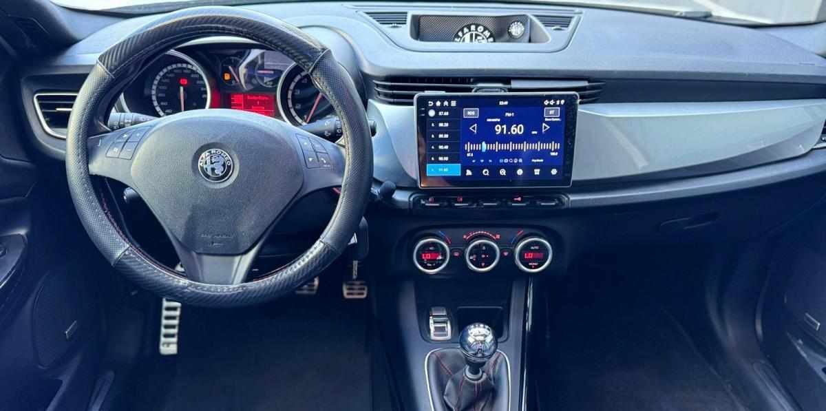 alfa-romeo-giulietta-1-75-tbi-2011-gasolina-1742cc