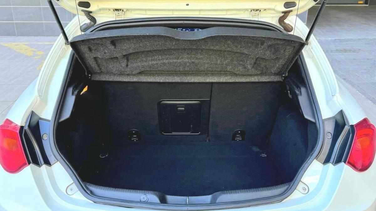 alfa-romeo-giulietta-1-75-tbi-2011-gasolina-1742cc