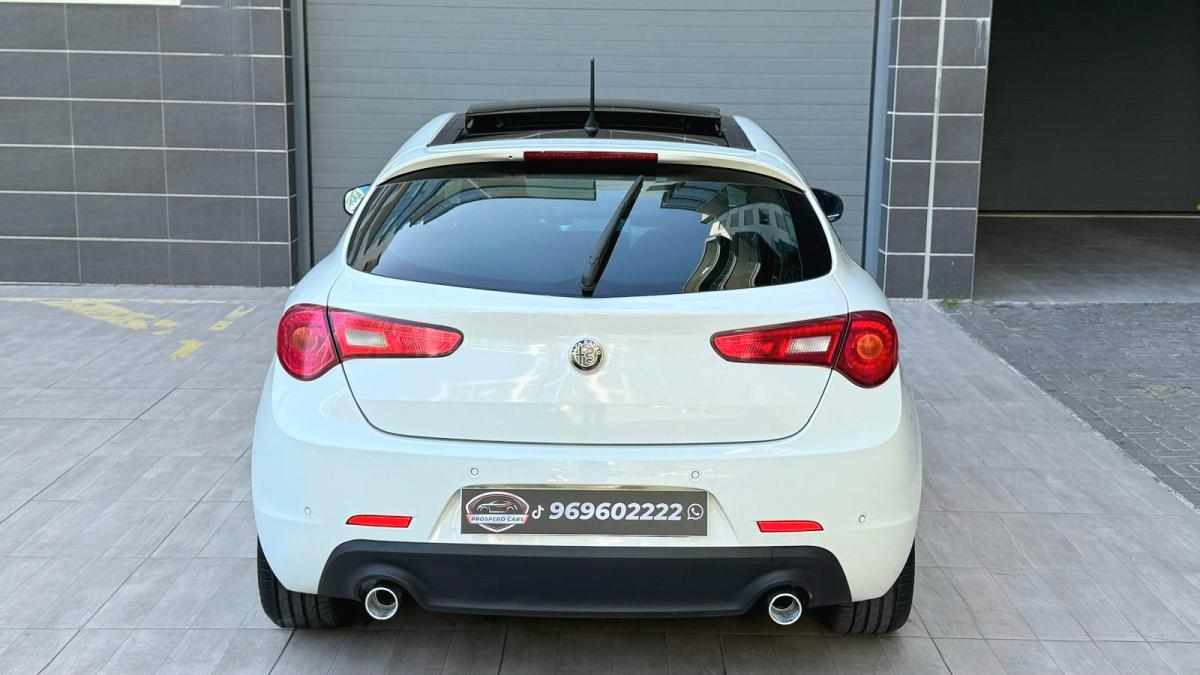 alfa-romeo-giulietta-1-75-tbi-2011-gasolina-1742cc