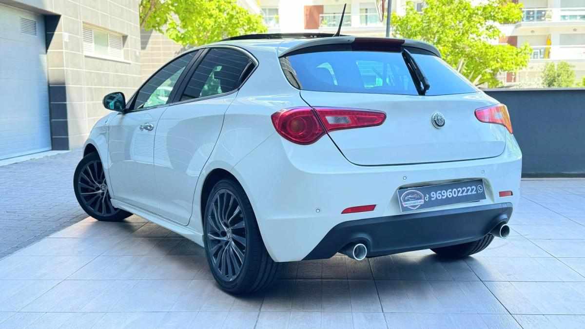 alfa-romeo-giulietta-1-75-tbi-2011-gasolina-1742cc