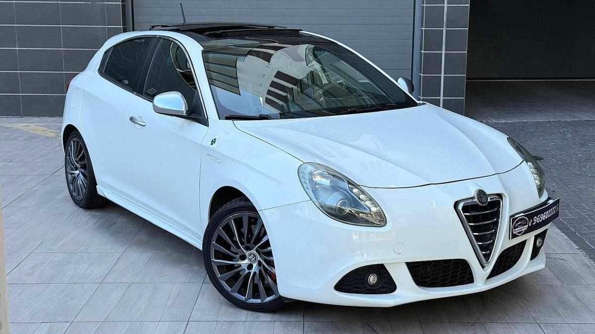 alfa-romeo-giulietta-1-75-tbi-2011-gasolina-1742cc
