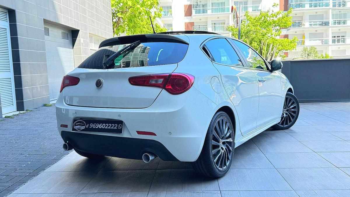 alfa-romeo-giulietta-1-75-tbi-2011-gasolina-1742cc