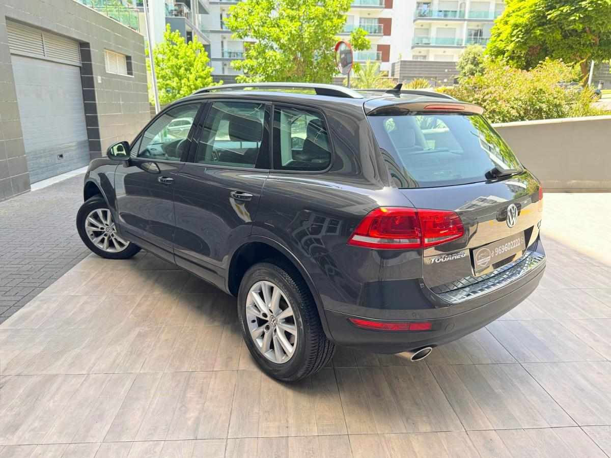 volkswagen-touareg-3-0-tdi-v6-bluemotion-4motion-2012-diesel-2967cc