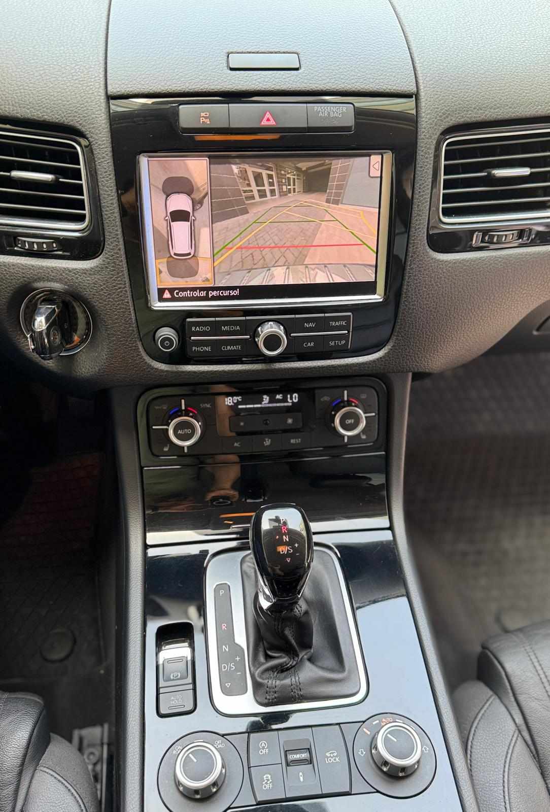 volkswagen-touareg-3-0-tdi-v6-bluemotion-4motion-2012-diesel-2967cc