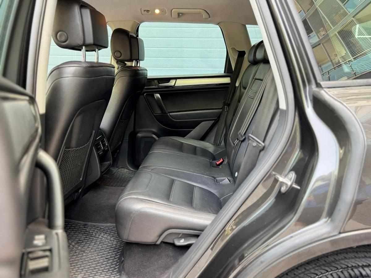 volkswagen-touareg-3-0-tdi-v6-bluemotion-4motion-2012-diesel-2967cc