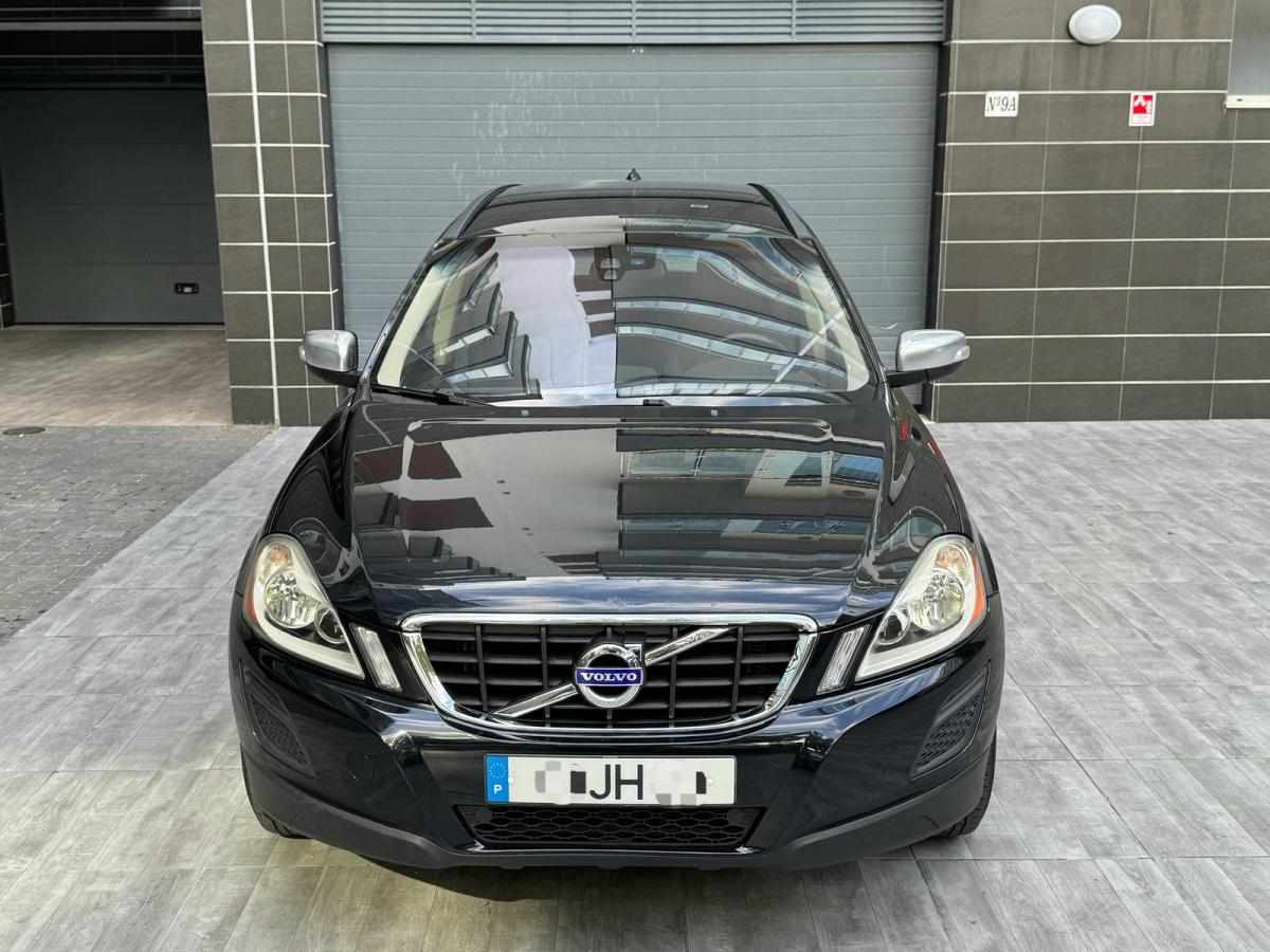 volvo-xc60-2-4d-awd-2010-diesel-2401cc