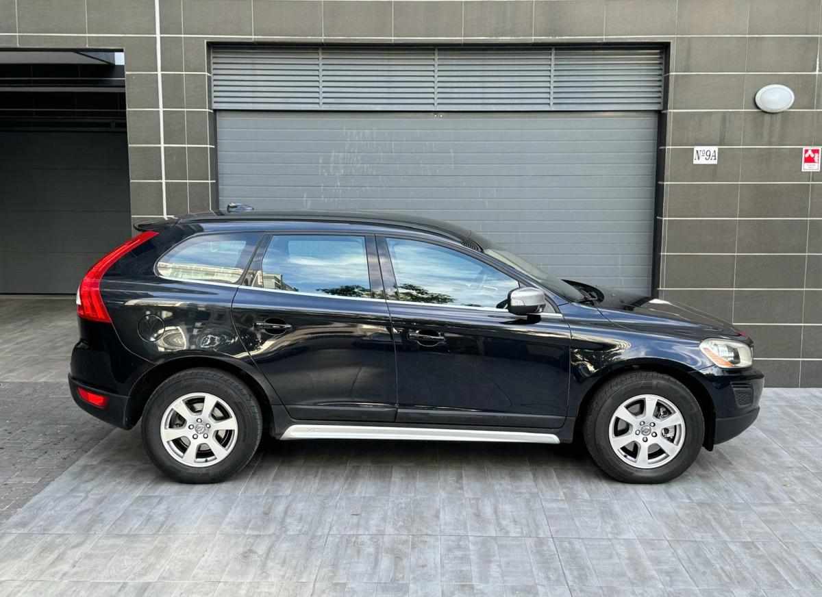 volvo-xc60-2-4d-awd-2010-diesel-2401cc