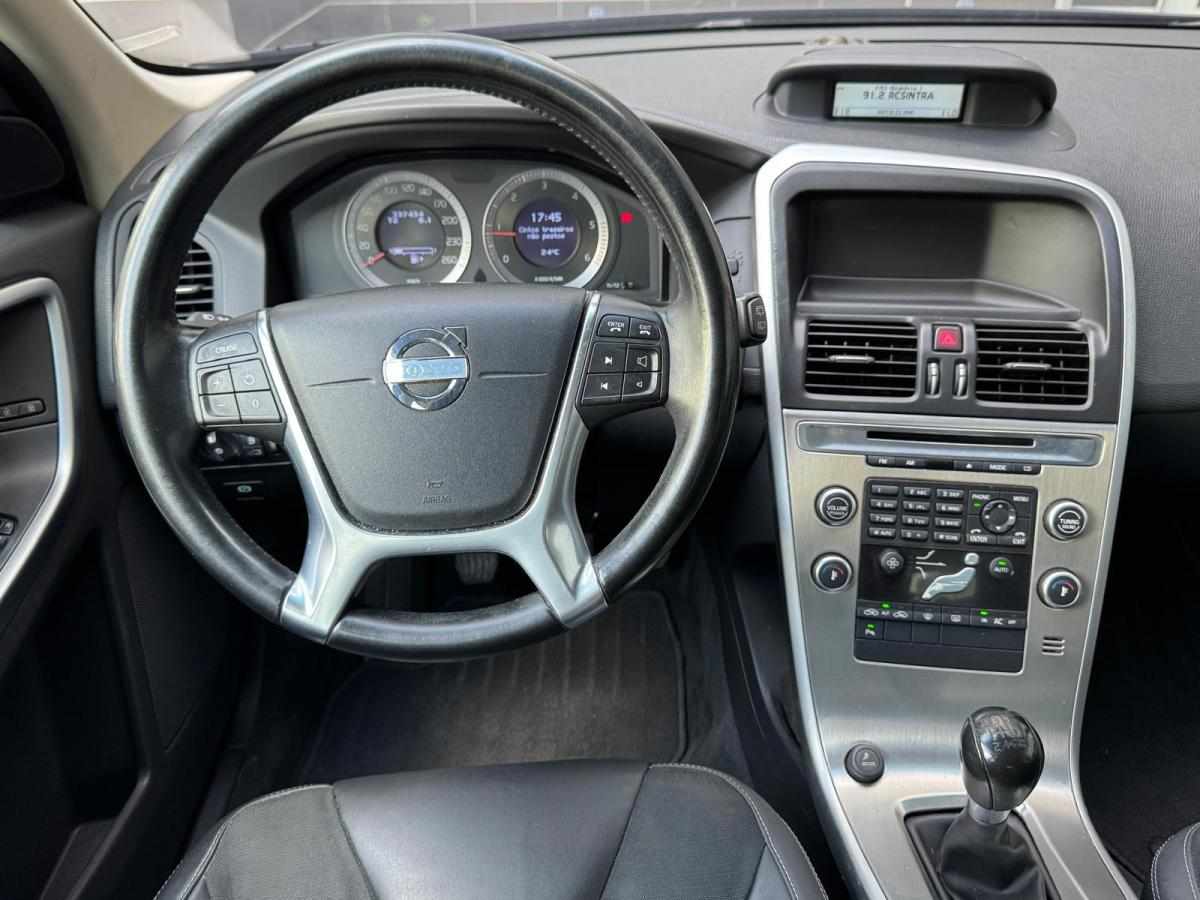 volvo-xc60-2-4d-awd-2010-diesel-2401cc