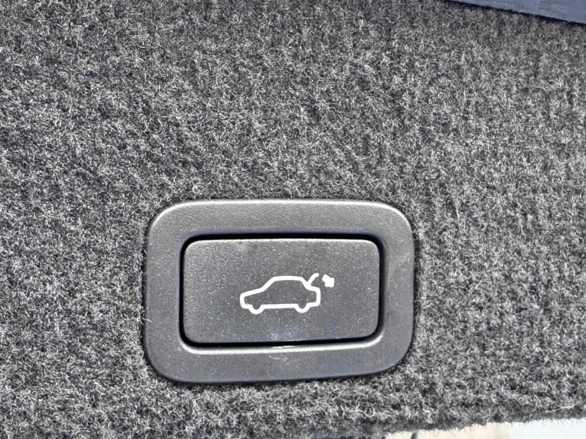 volvo-xc60-2-4d-awd-2010-diesel-2401cc
