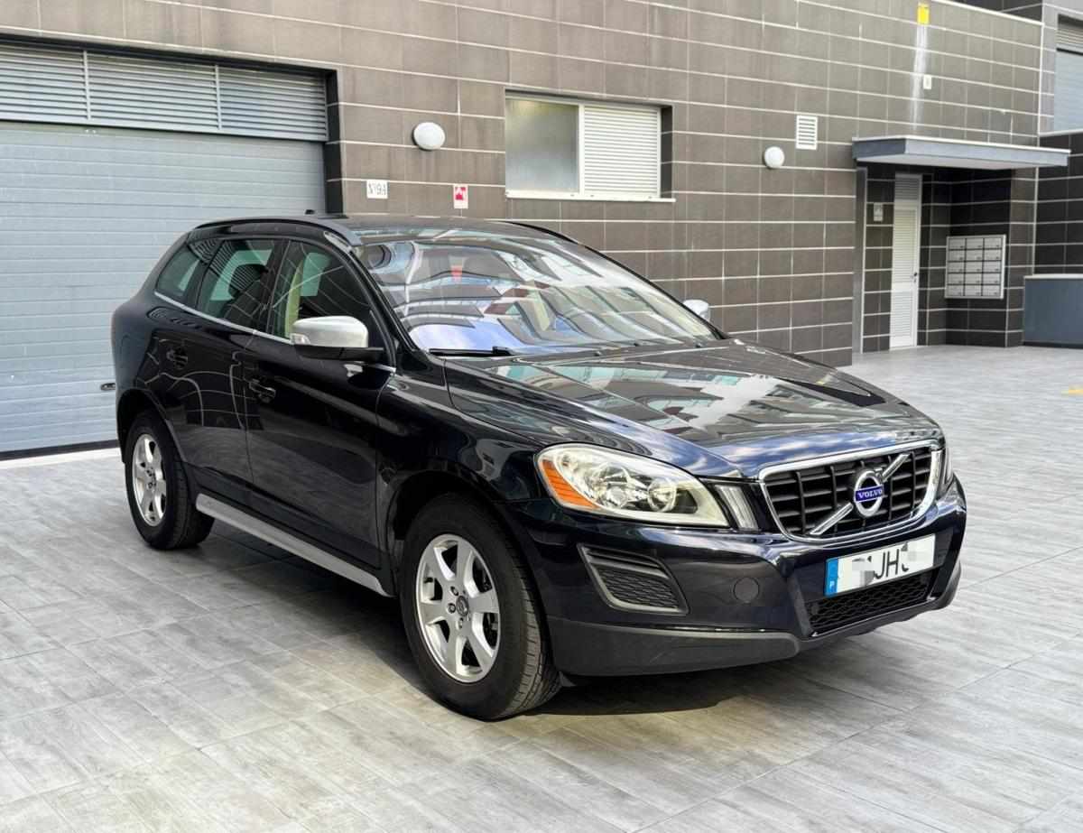 volvo-xc60-2-4d-awd-2010-diesel-2401cc