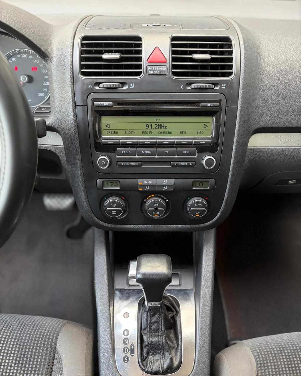 volkswagen-golf-2-0-tdi-2008-diesel-1968cc