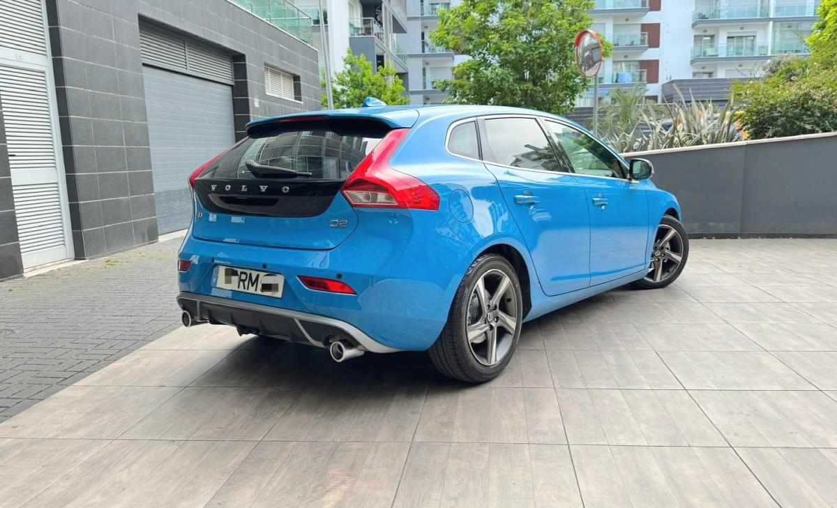 volvo-v40-1-6-d2-2014-diesel-1560cc