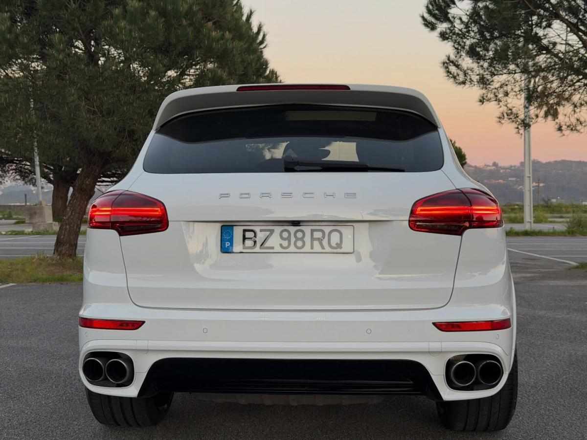 porsche-cayenne-s-3-0-v6-e-hybrid-2015-gasolina-2995cc