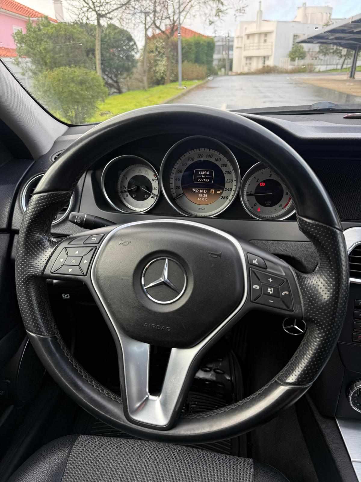 mercedes-benz-classe-c-c-220-cdi-blueefficiency-2012-diesel-2143cc