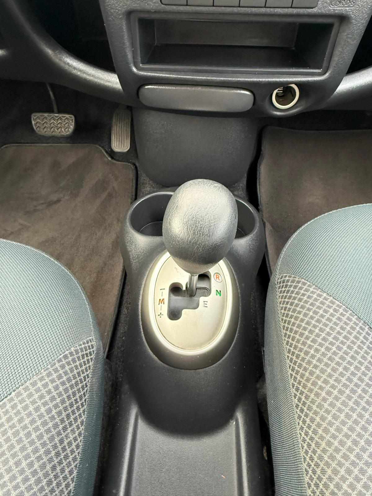 toyota-yaris-1-0-vvt-i-2004-gasolina-998cc