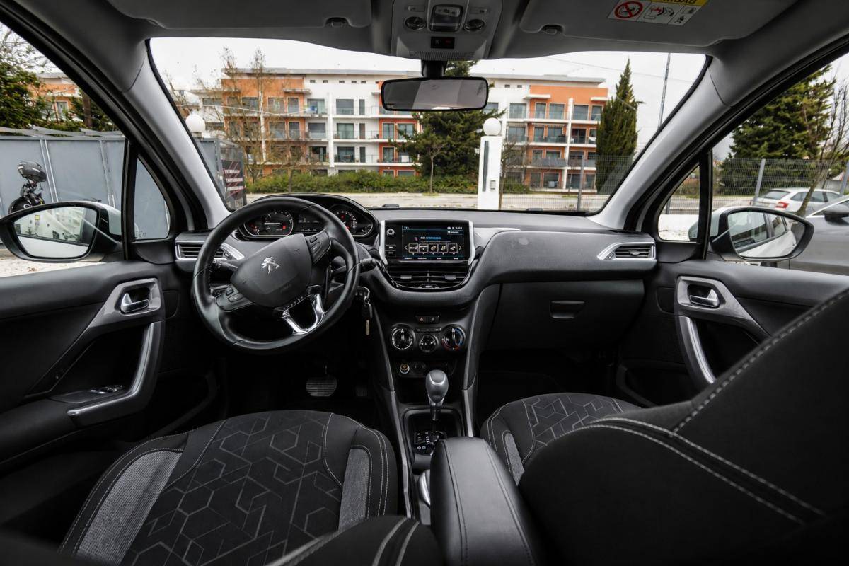 peugeot-2008-2018-gasolina-1199cc