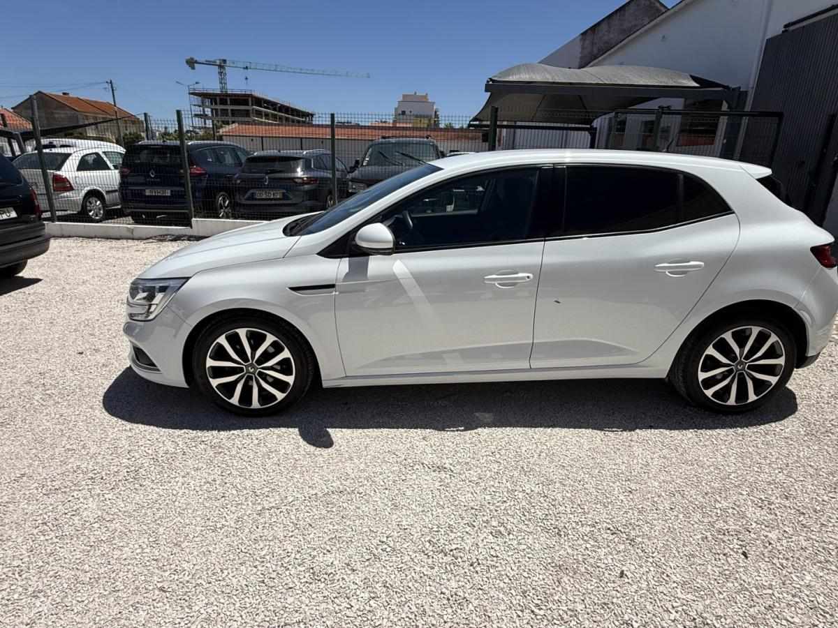 renault-megane-2019-diesel-1461cc