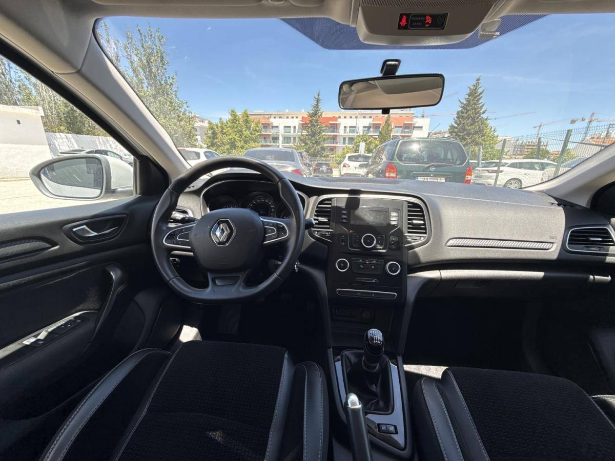 renault-megane-2019-diesel-1461cc