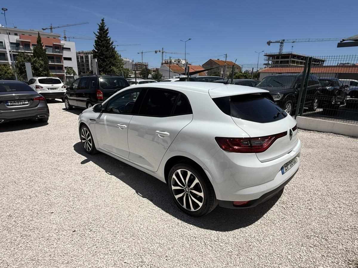 renault-megane-2019-diesel-1461cc