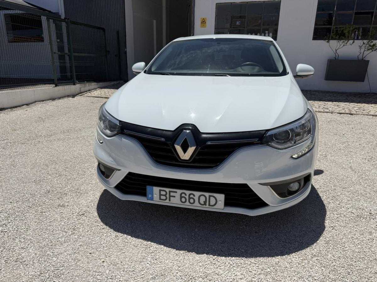 renault-megane-2019-diesel-1461cc