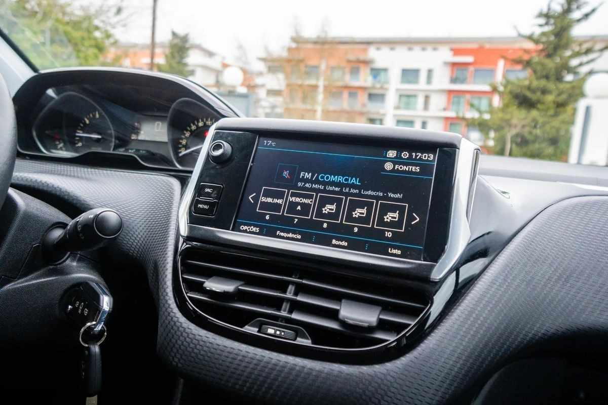 peugeot-2008-2018-gasolina-1199cc