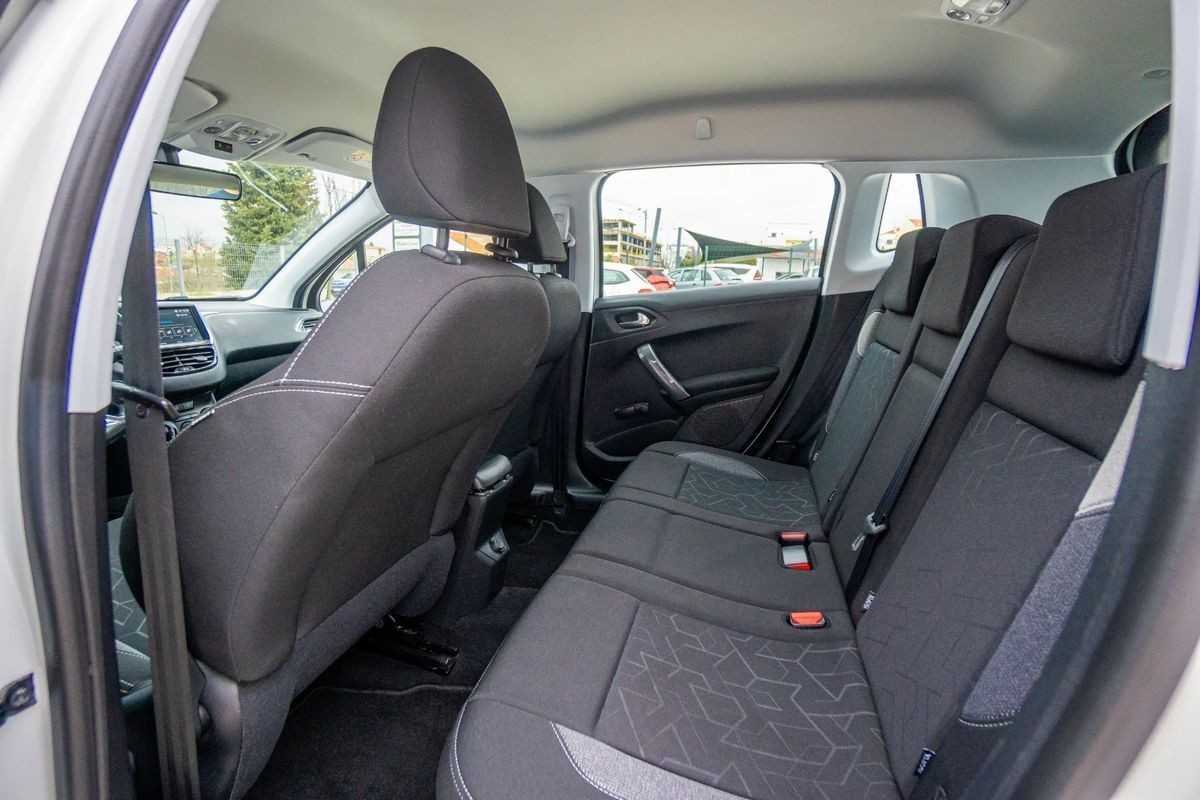 peugeot-2008-2018-gasolina-1199cc