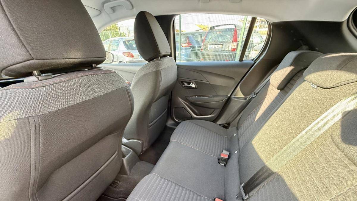 peugeot-208-2023-diesel-1499cc