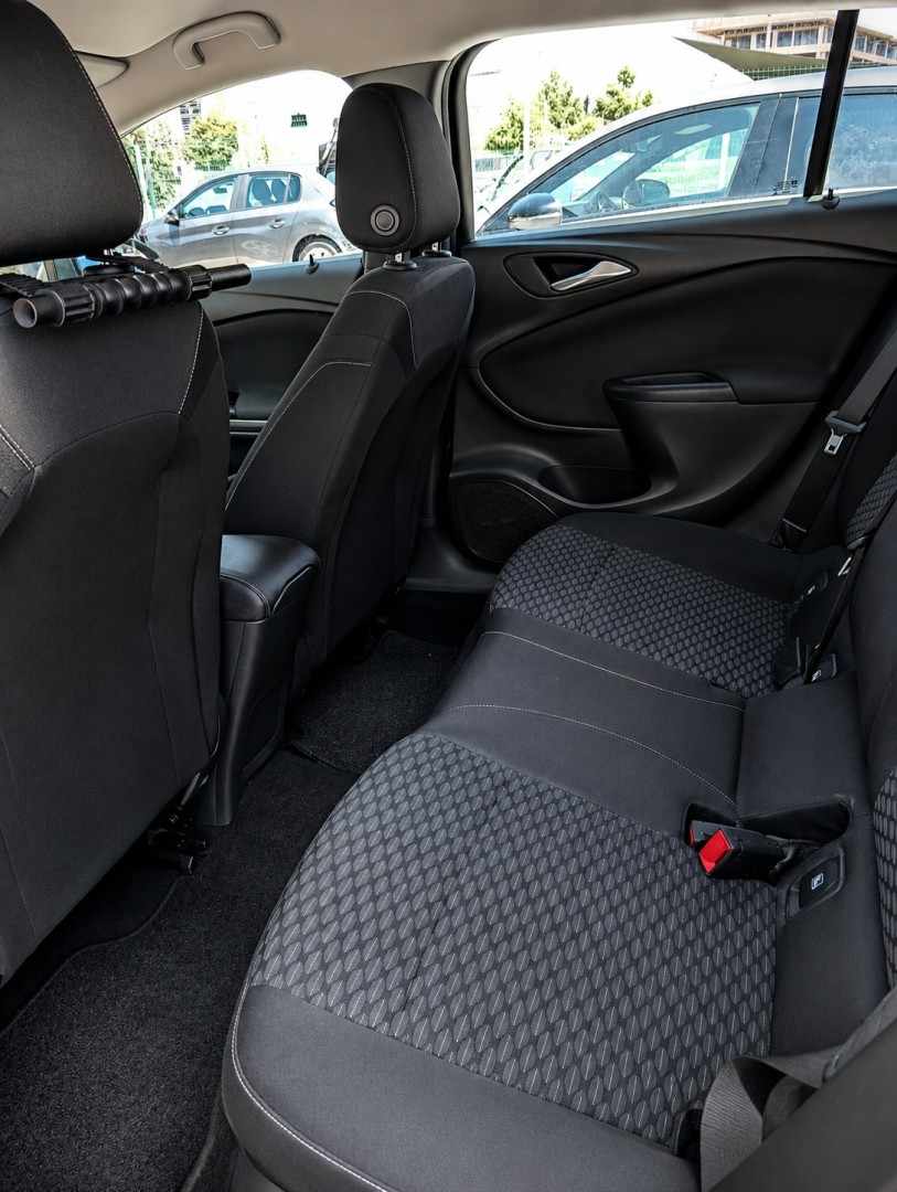 opel-astra-sport-tourer-2017-diesel-1598cc