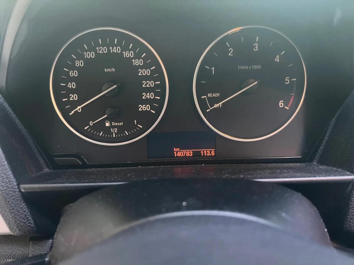 bmw-serie-1-116-2012-diesel-1598cc