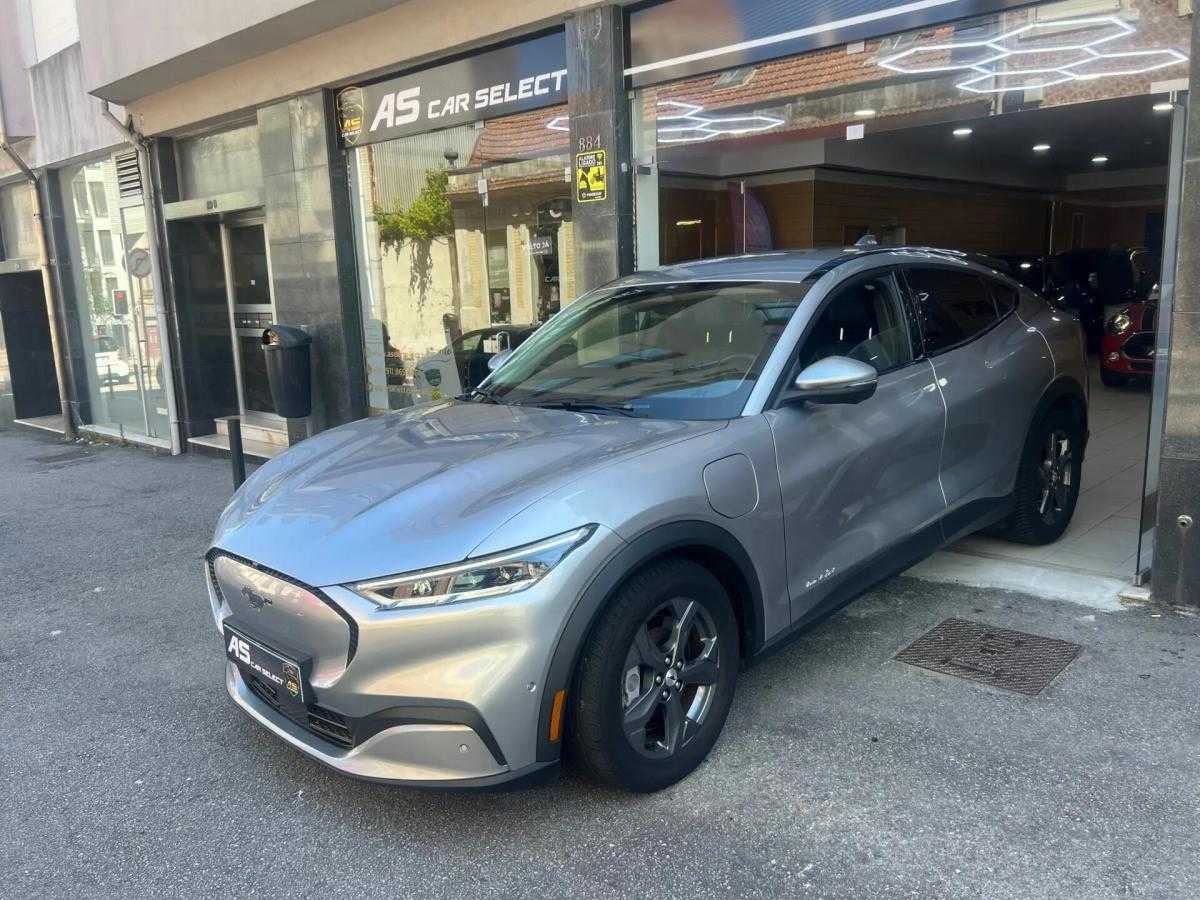ford-mustang-mach-e-2021-eletrico-0cc