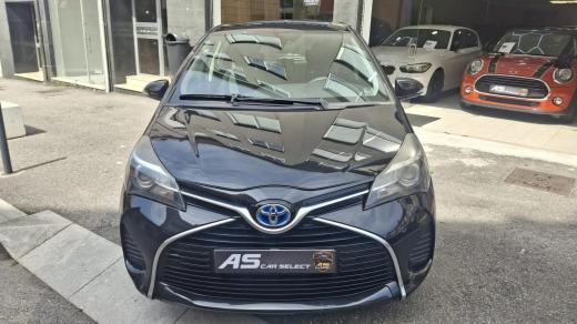 toyota-yaris-2015-hibrido-a-gasolina-1497cc