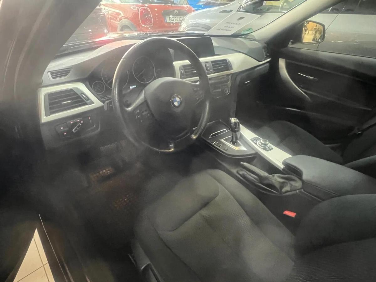 bmw-serie-3-318d-touring-2017-diesel-1995cc