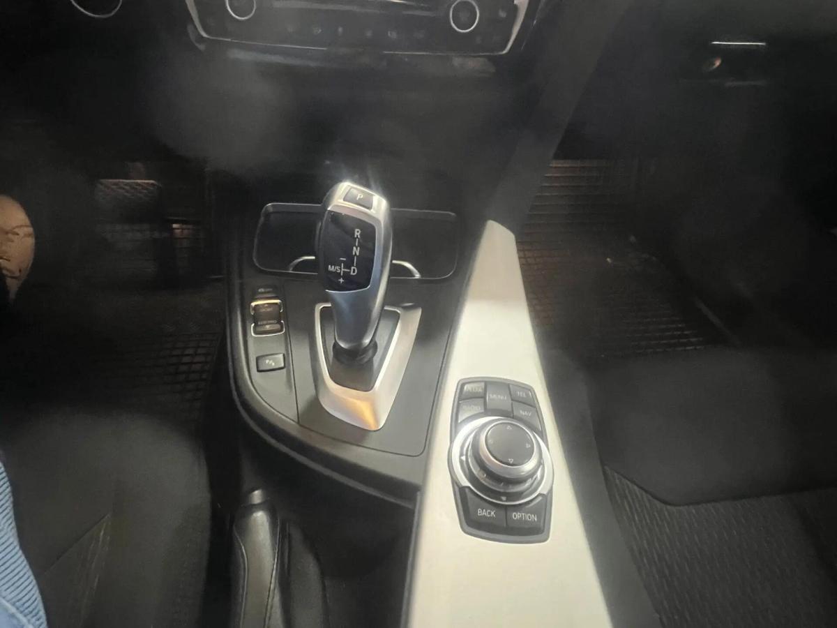 bmw-serie-3-318d-touring-2017-diesel-1995cc