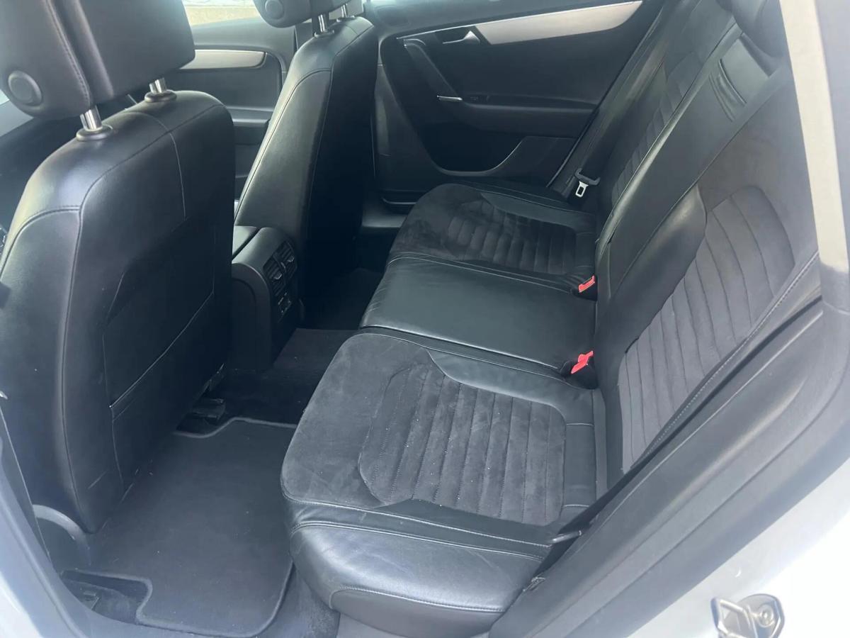volkswagen-passat-variant-2011-diesel-1968cc