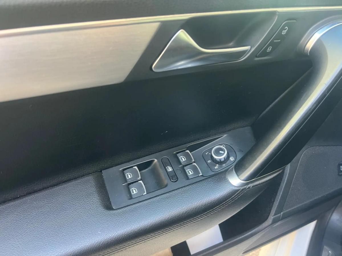 volkswagen-passat-variant-2011-diesel-1968cc