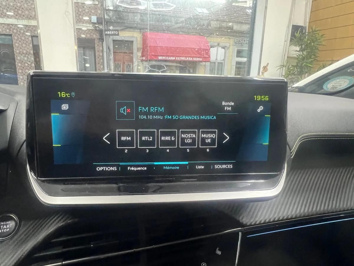 peugeot-e-2008-2022-eletrico-0cc