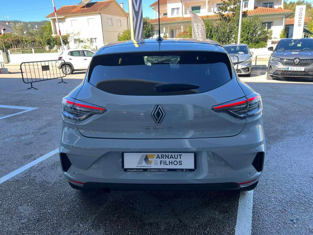 renault-clio-2024-diesel-1461cc