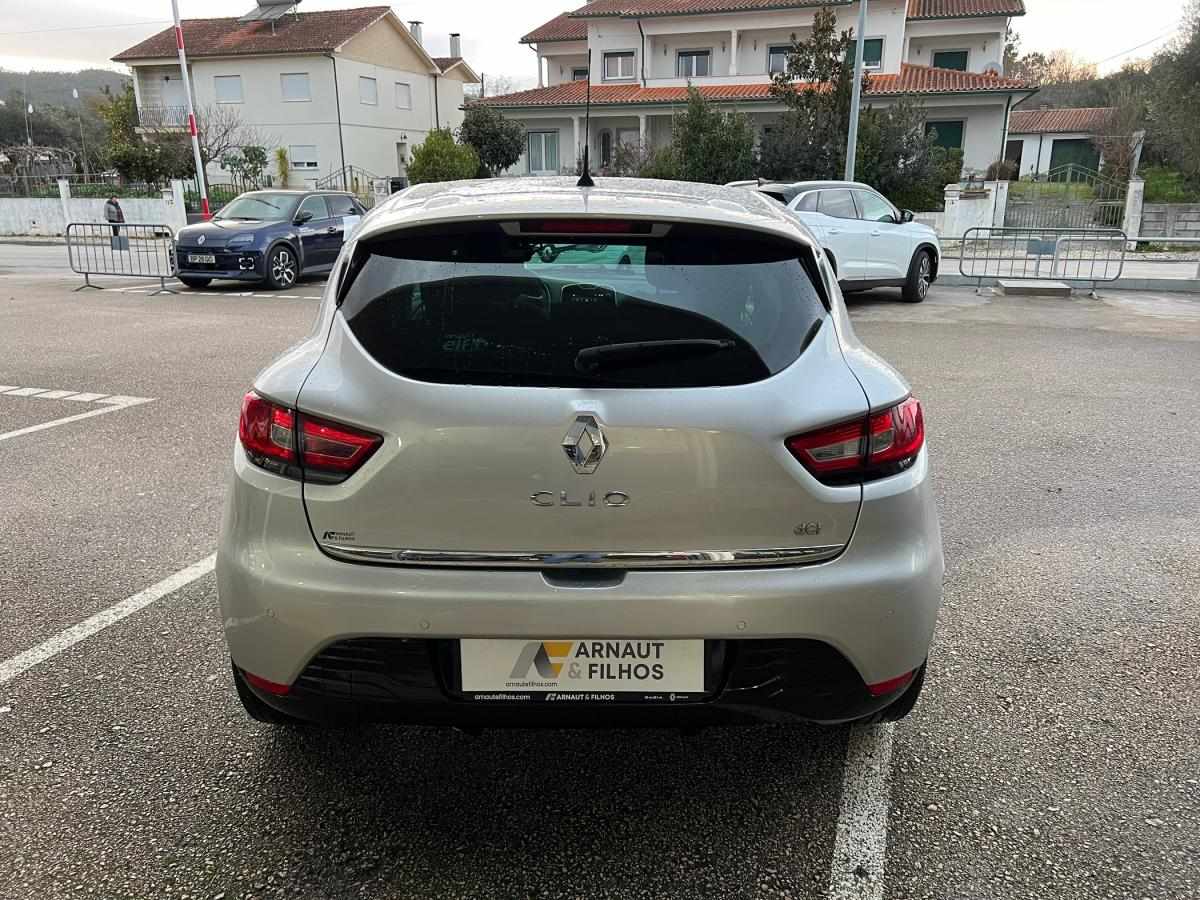 renault-clio-sport-tourer-2016-diesel-1461cc