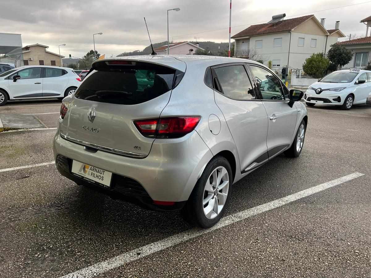renault-clio-sport-tourer-2016-diesel-1461cc
