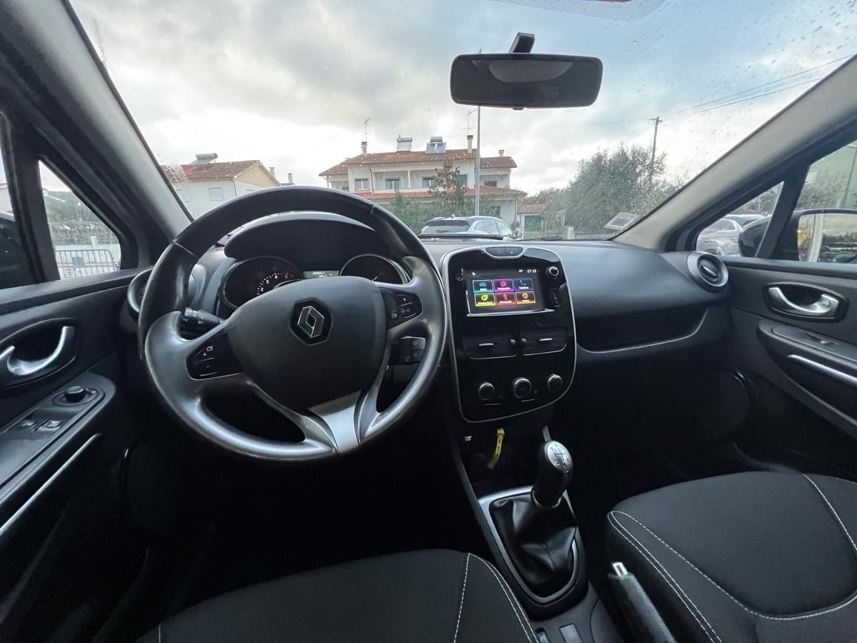 renault-clio-sport-tourer-2016-diesel-1461cc