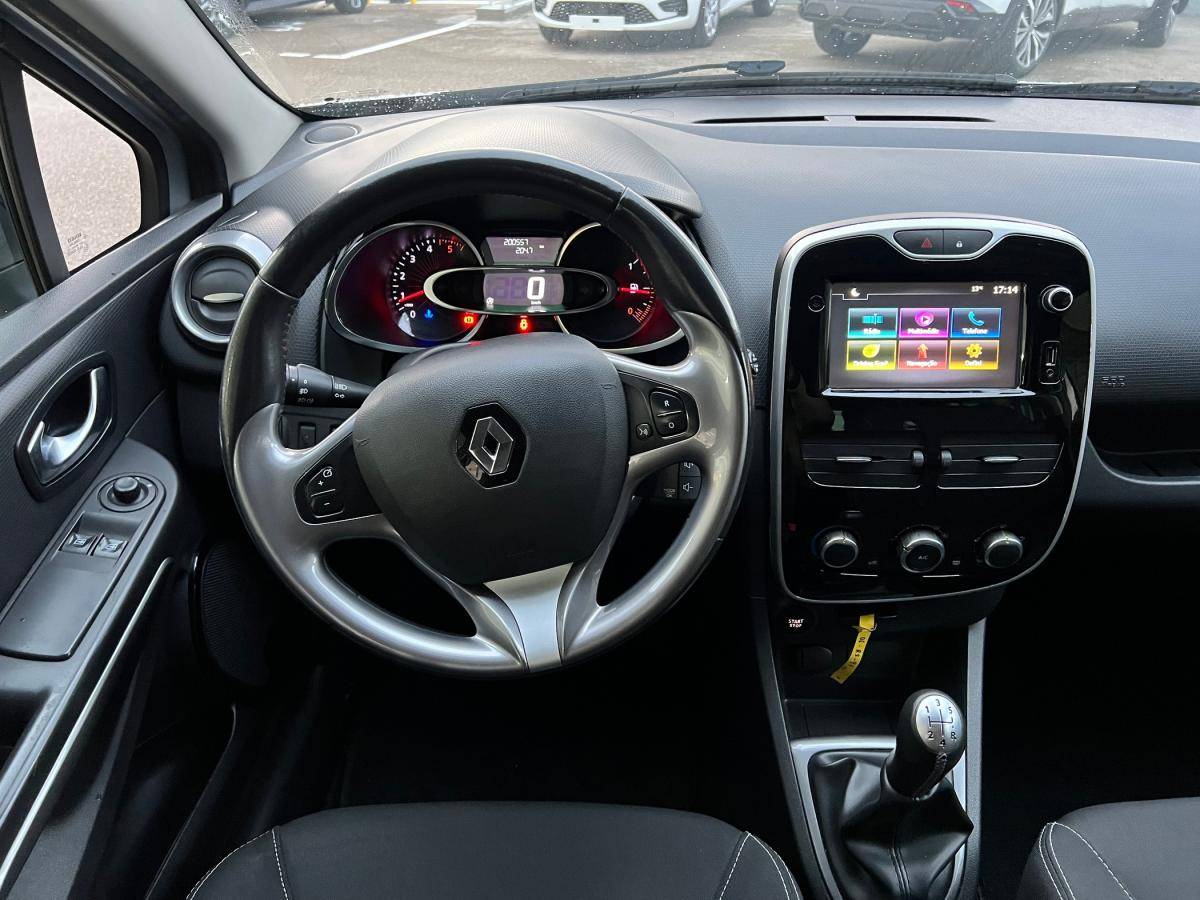 renault-clio-sport-tourer-2016-diesel-1461cc