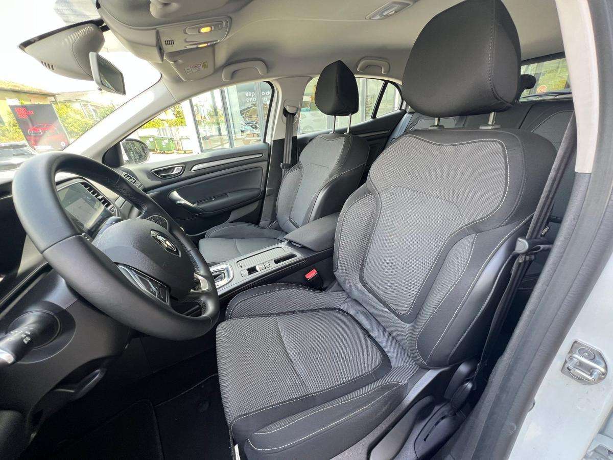 renault-megane-2022-hibrido-a-gasolina-1598cc