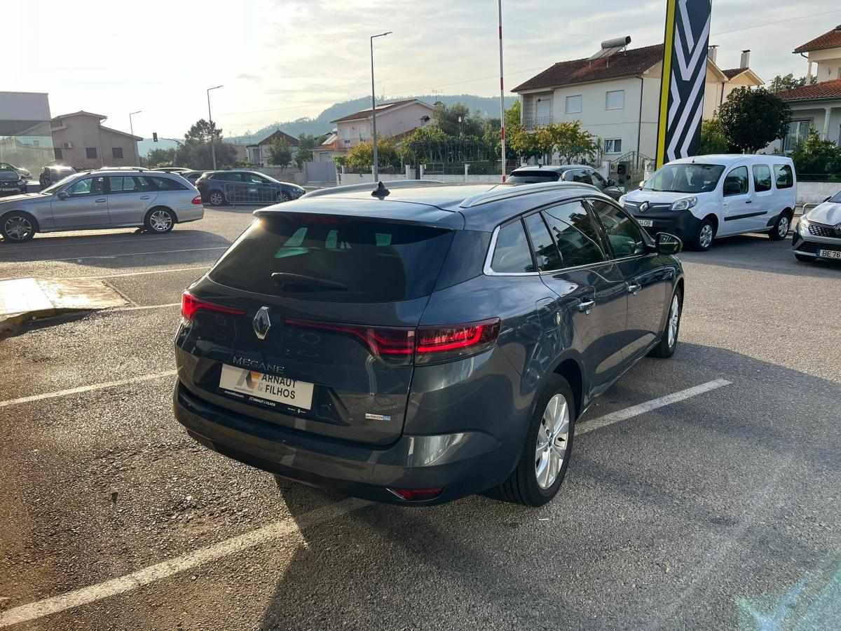 renault-megane-sport-tourer-2021-hibrido-a-gasolina-1598cc