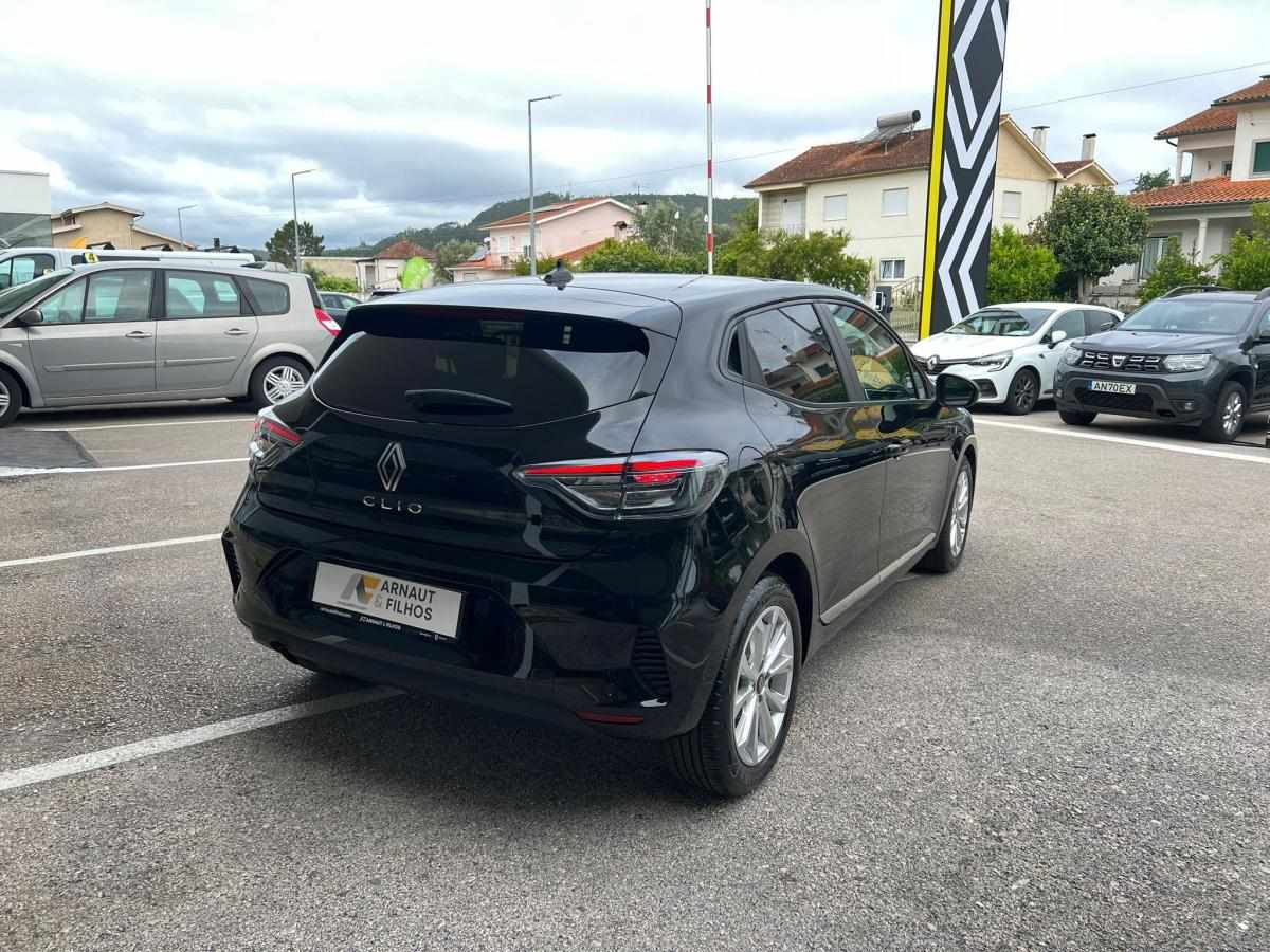 renault-clio-2024-gpl-999cc