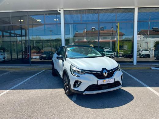 renault-captur-2023-hibrido-a-gasolina-1598cc