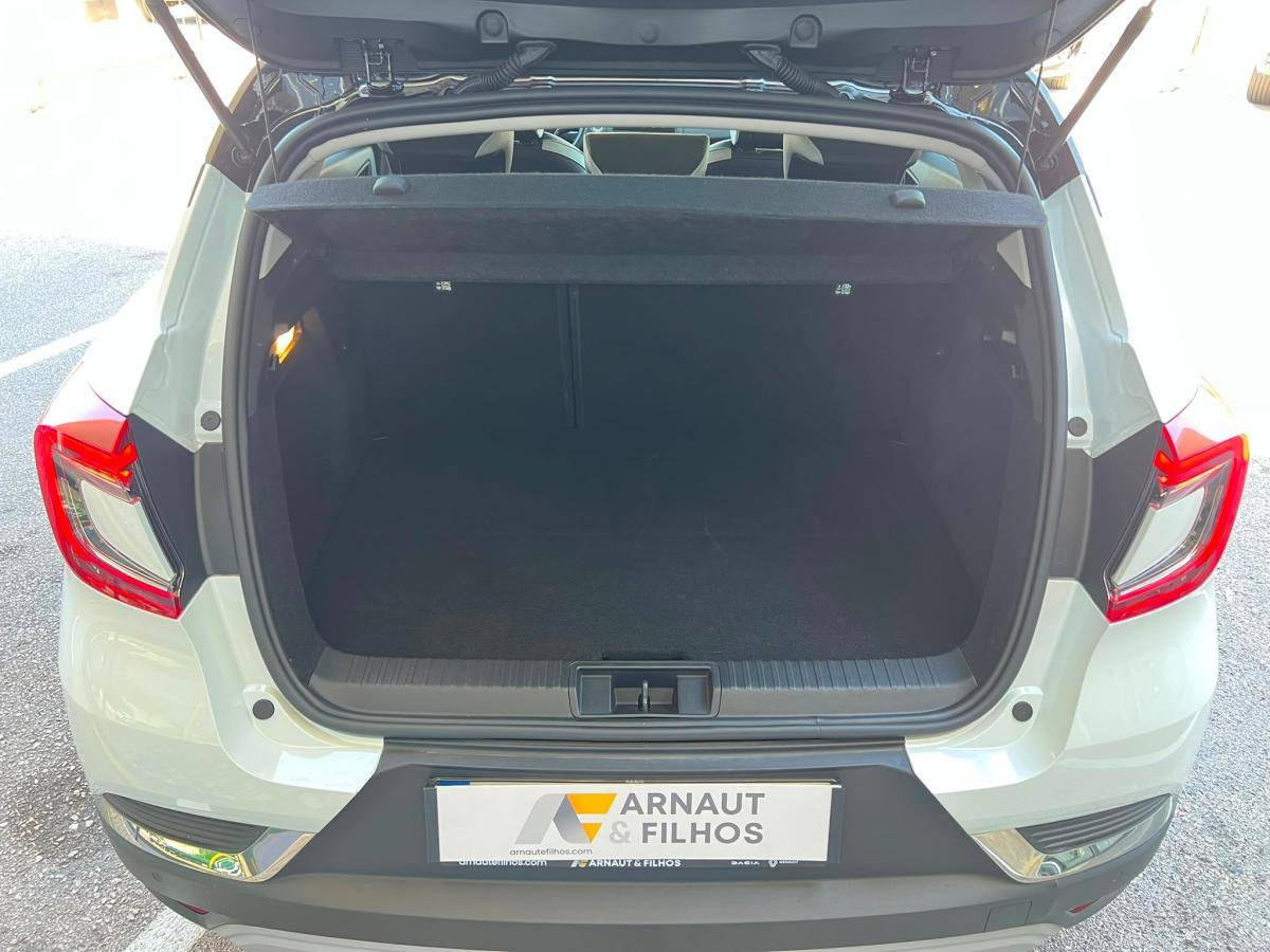 renault-captur-2023-hibrido-a-gasolina-1598cc