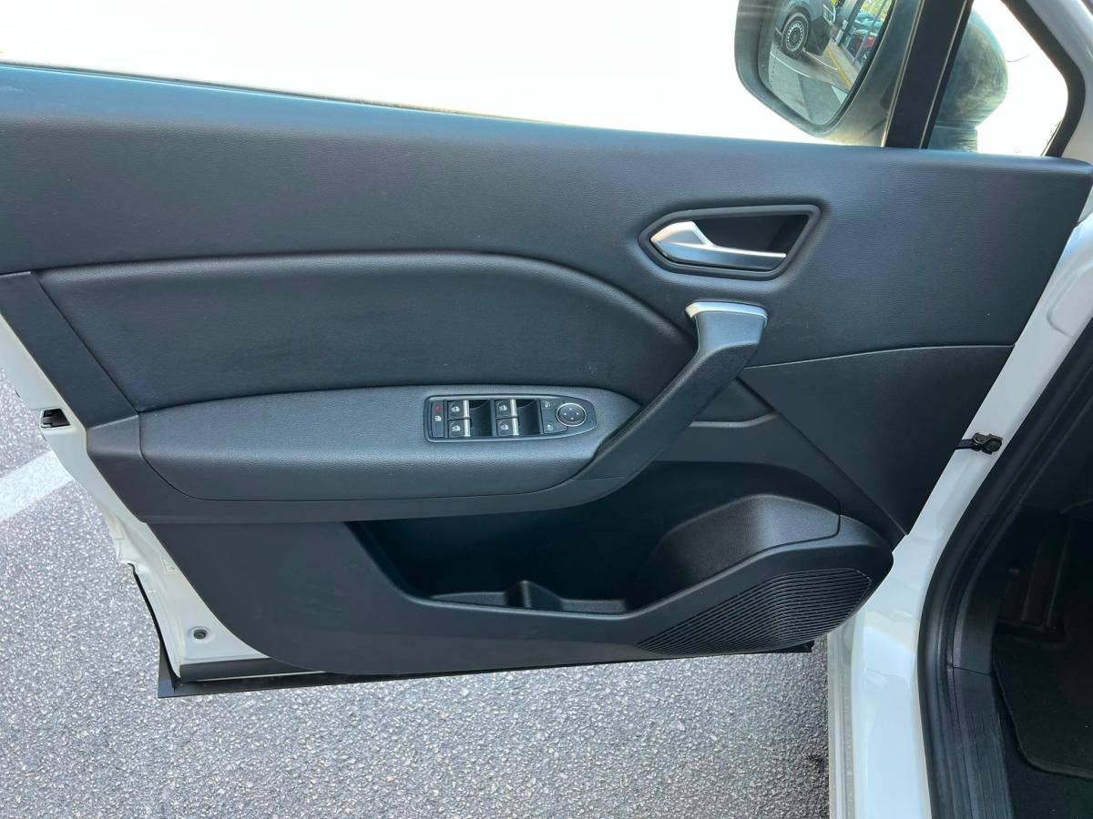 renault-captur-2023-hibrido-a-gasolina-1598cc