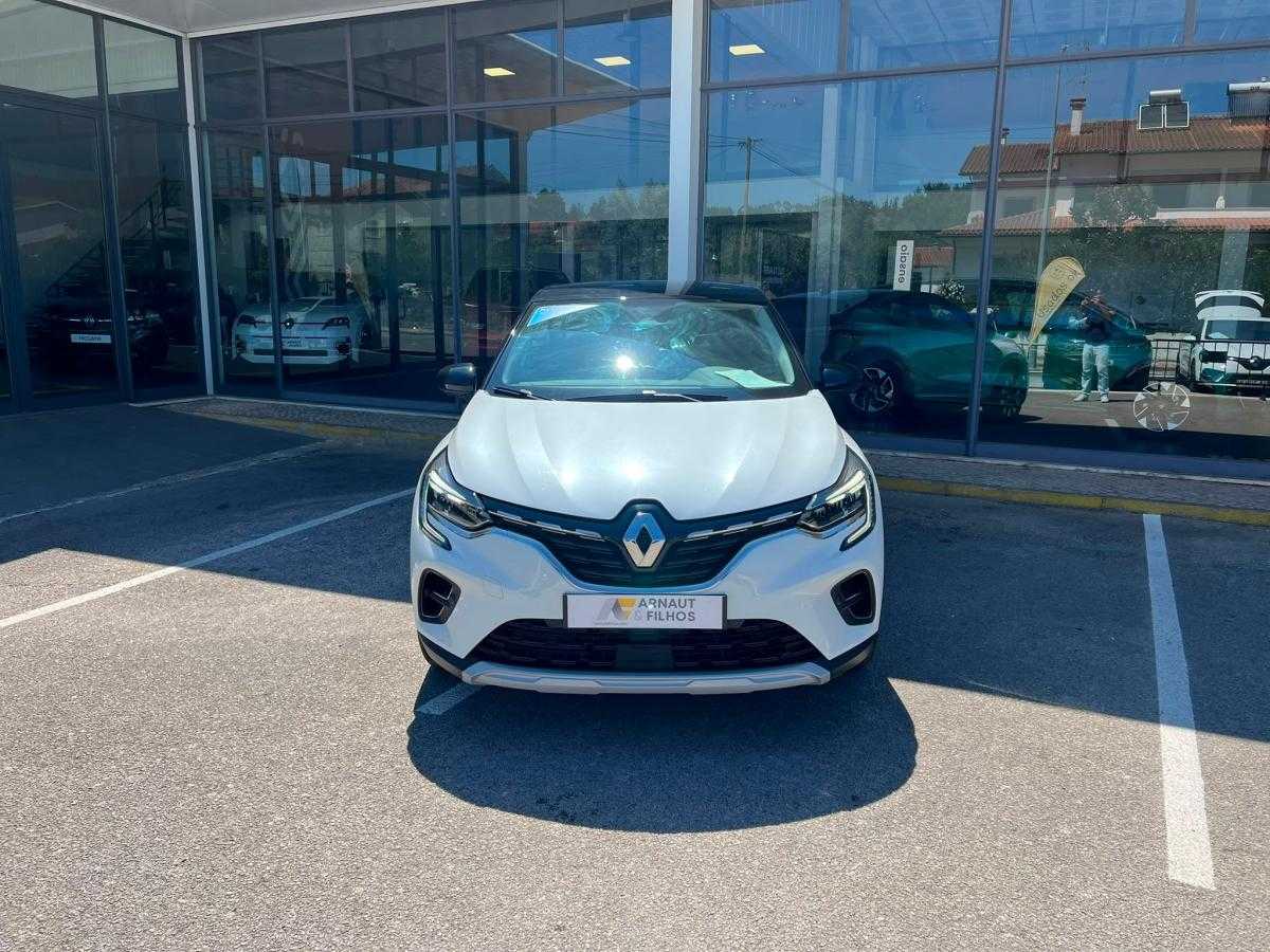 renault-captur-2023-hibrido-a-gasolina-1598cc