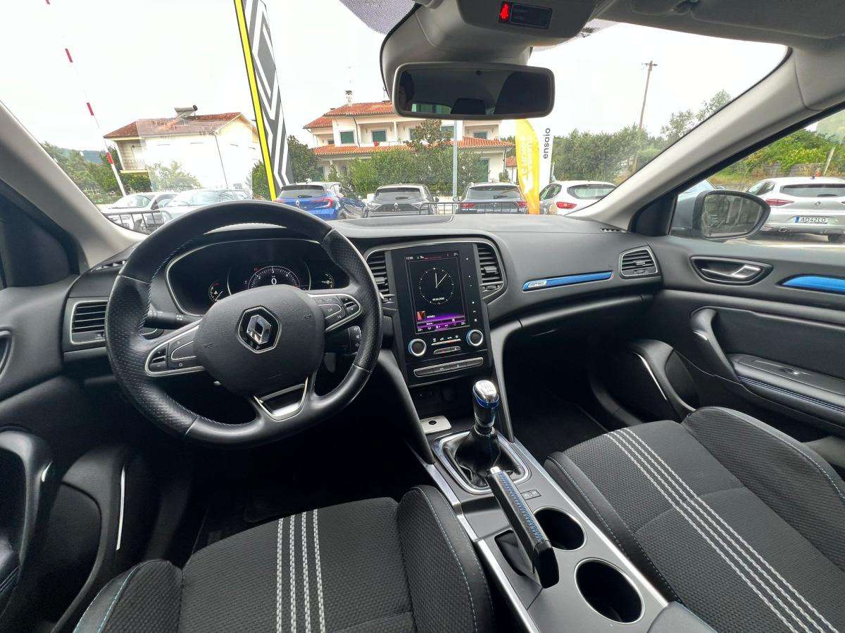 renault-megane-sport-tourer-2016-diesel-1461cc