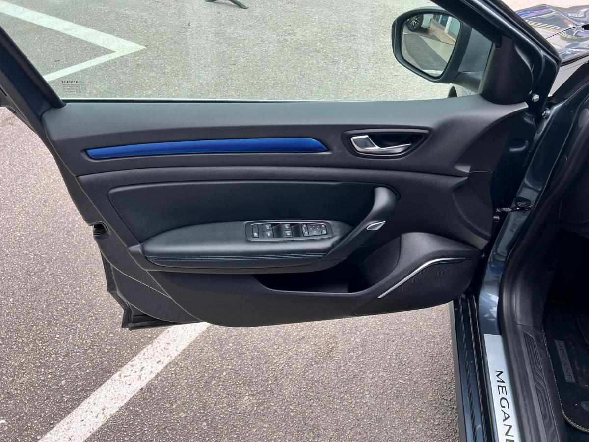 renault-megane-sport-tourer-2016-diesel-1461cc